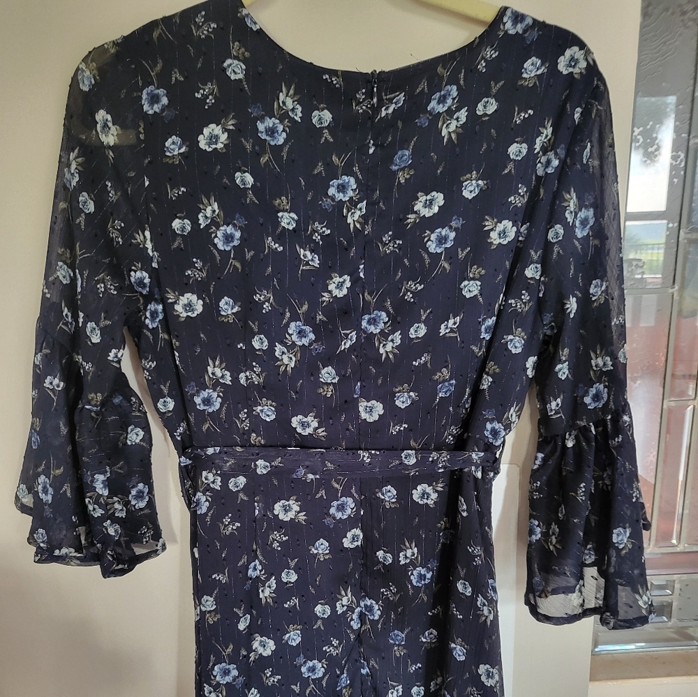 Floral navy blue dress. - Picture 2 of 2
